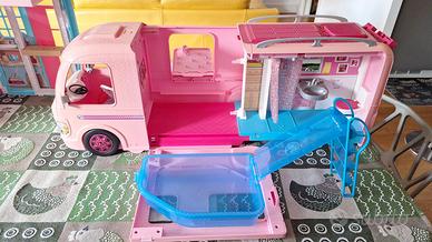 Barbie camper dei sogni Roma via della Pisana