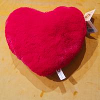 Cuscino a cuore rosso