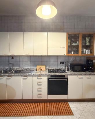 Cucina Febal Lunghezza 3.91cm con top in granito