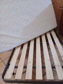rete tavole di legno e materasso una piazza e  1/2
