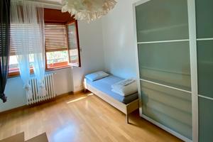 Stanza solo per studentesse: