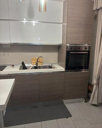 Cucina con cassettoni esteaibili