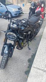 Husqvarna 401 svartpilen