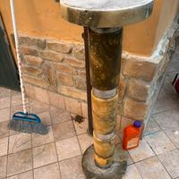 Colonnina in marmo,macina in pietra