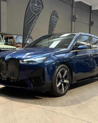 BMW iX xDrive 50 Pacchetto Sportivo