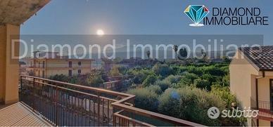 Appartamento con garage a fiumefreddo di sicilia