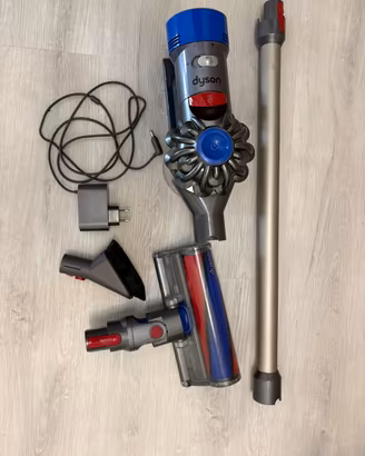 Dyson v8