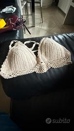 Top uncinetto nuovo mai usato