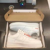 Nike Air Force 1 Low Supreme White