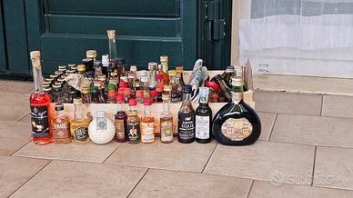 Bottigliette di amari da collezione