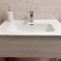 Mobile bagno sospeso