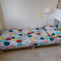 letto singolo tipo montessori