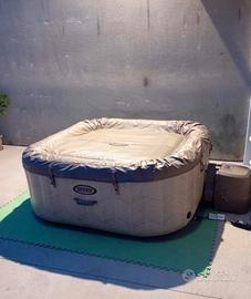 Piscina spa riscaldata fuori terra intex