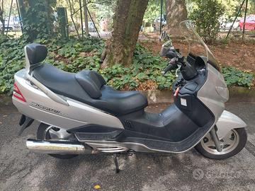 SUZUKI  BURGMAN  400