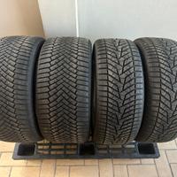 Yokohama 315/40R21 invernali BlueEarth + 275/45R21