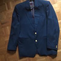 N 2 giacche + n 4  abiti completi da uomo  48