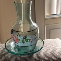 Bottiglia antica e sei bicchierini