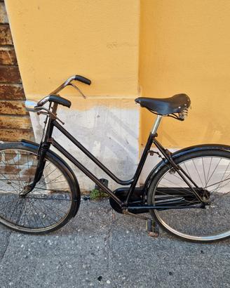 Bici d'epoca freni a bacchetta e sella brooks b66