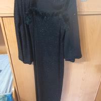 Vestito con coprispalle