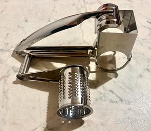 Grattugia formaggio manuale in acciaio Inox