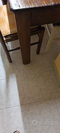 tavolo in legno massiccio 