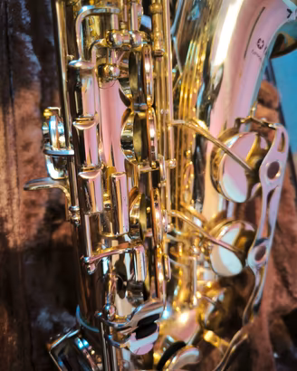 sax Yamaha contralto alto  yas 32 purple logo
