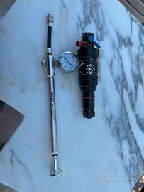 Ammortizzatore ad aria 165x35mm + pompa da300psi
