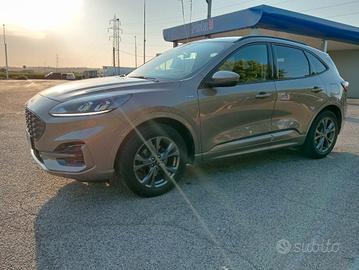 Ford Kuga St-line awd