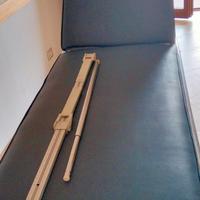 lettino, scrivania per studio medico 