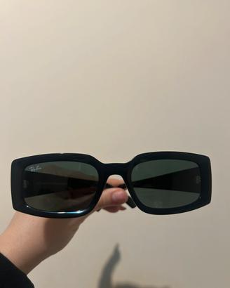 Ray-ban modello RB4395 Kiliane con montatura nera