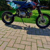 Pit bike