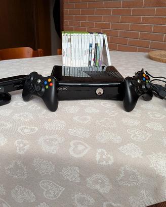 Xbox 360 Slim + Kinect + 2 controller e 16 giochi