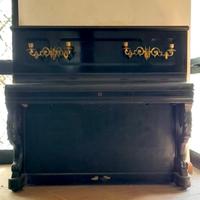 Pianoforte verticale antico