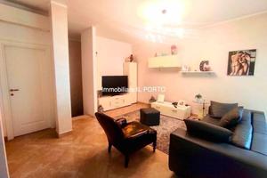 Appartamento di 90 m² con 4 locali e box auto a Co