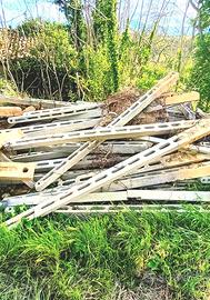 PALI VIGNETO IN CEMENTO E FERRO