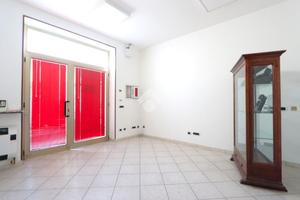 NEGOZIO A ALESSANDRIA
