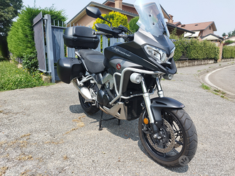 Honda Crossrunner 800