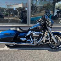 Harley-davidson Street Glide special anniversary