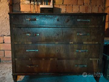 comò antico Arte povera 
