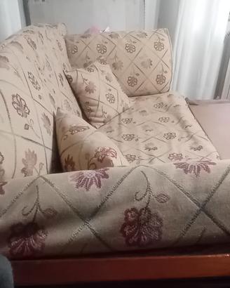 divano a 2 posti