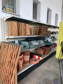 Scaffale in ferro da parete