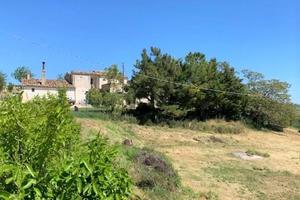 Casa indipendente di 160 m² con più di 5 locali a 