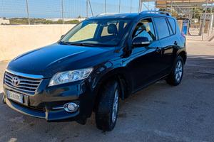 TOYOTA RAV 4 2.2 2011 8000EURO