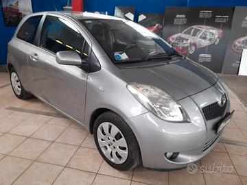 Toyota Yaris 1.3 3 porte Navi