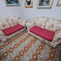 Coppia di Divani Letto