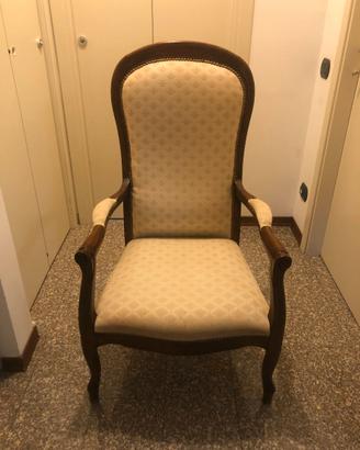 Poltrona Classica in Legno e Tessuto Damascato