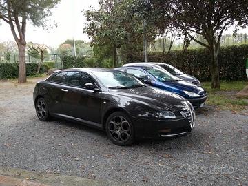 alfa romeo gt