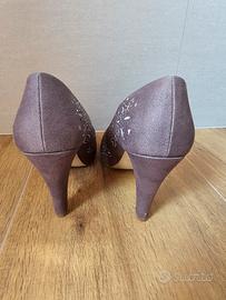 Scarpe eleganti Estradà color tortora, con brillan