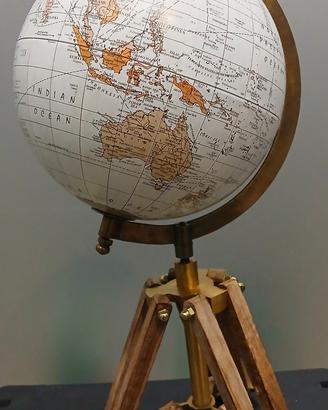 MAPPAMONDO CON TREPPIEDE IN LEGNO REGOLABILE 