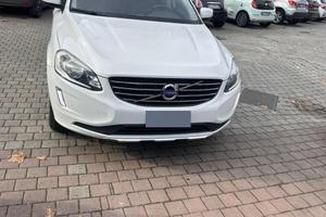 Volvo XC60 D4 180 CV